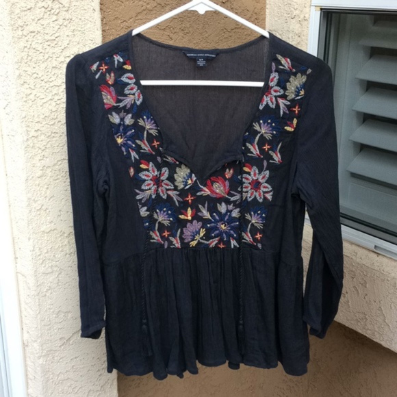 American Eagle Floral Embroidered Peplum Top - Picture 2 of 6